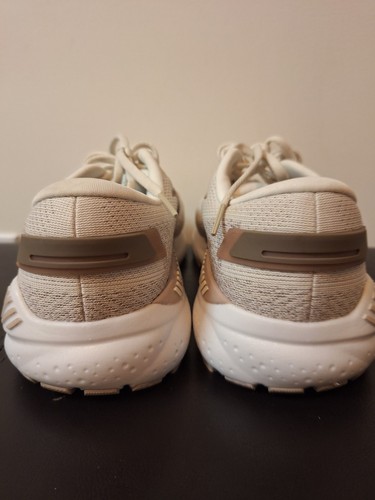 Brooks Womens Ariel GTS 24 1204141D135 Running Shoes Sneakers Size 9 Extra Wide - Picture 4 of 10