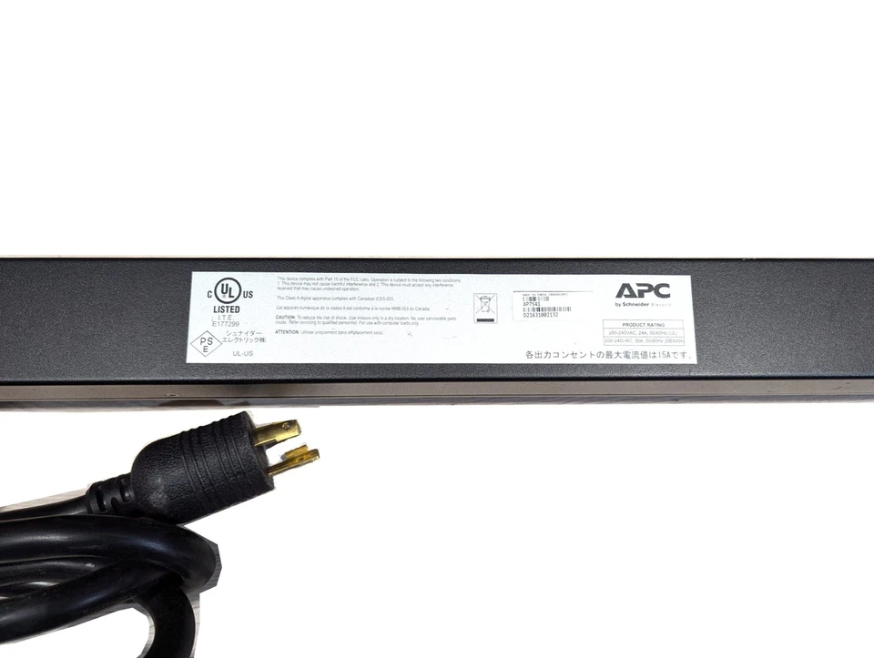 APC AP7541 Basic Rack PDU 0U 30A 240V (20x) C13 (4x) C19 Outlets L6-30P - Image 2 of 3
