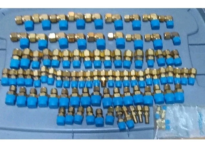 Swagelok Brass 1/2" 3/8" 1/4" 1/8 Tubing Fittings Swagelok Holland Lot Of 96