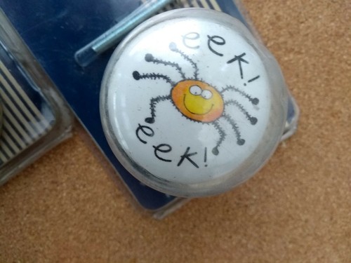 18 SGLS NEW CABINET EEK SPIDER 50mm WARDROBE SOLID PORCELAIN KNOBS BARGAIN! - Picture 7 of 13