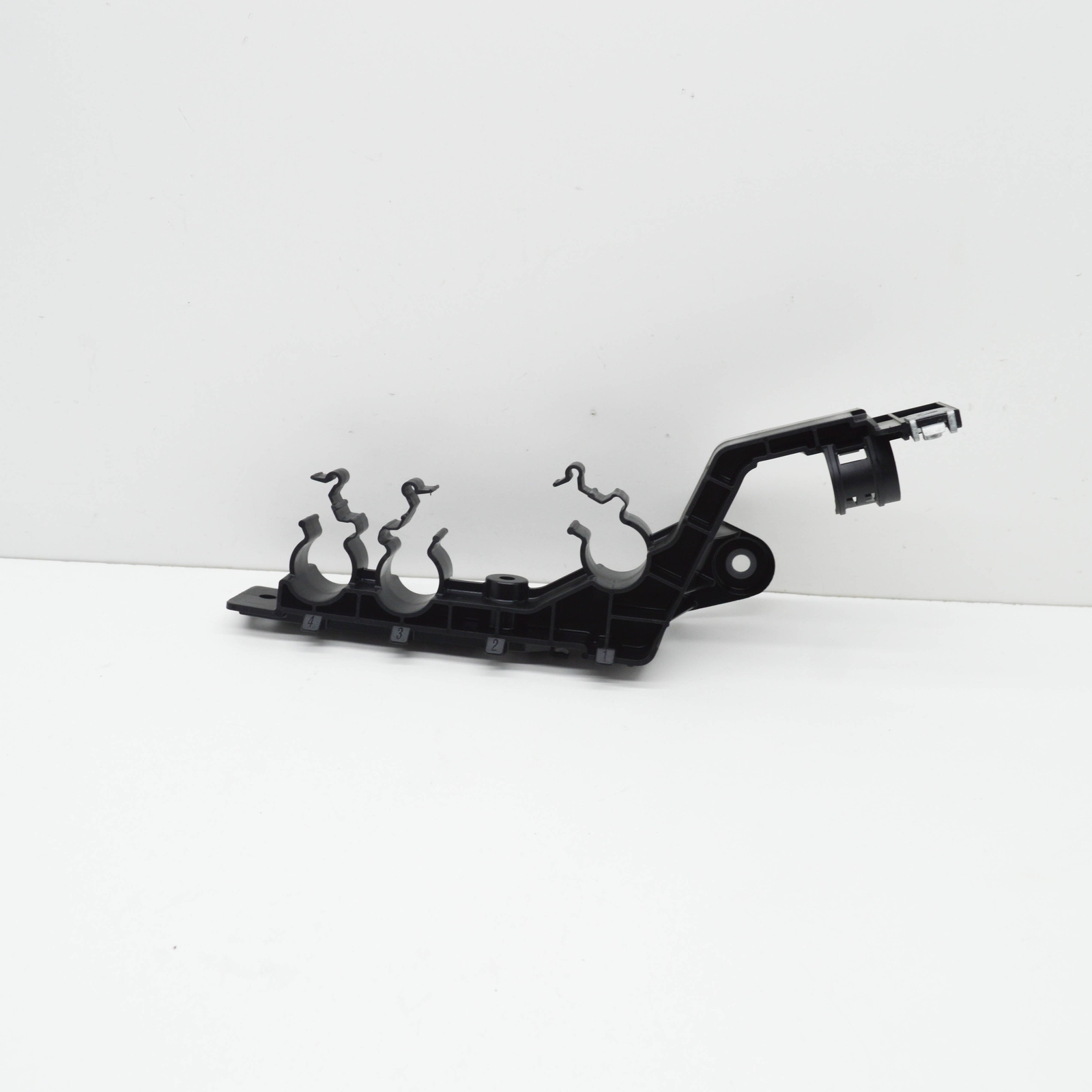 NEU MERCEDES-BENZ GLE W167 KÜHLMITTELLEITUNGSHALTER A1675018302 