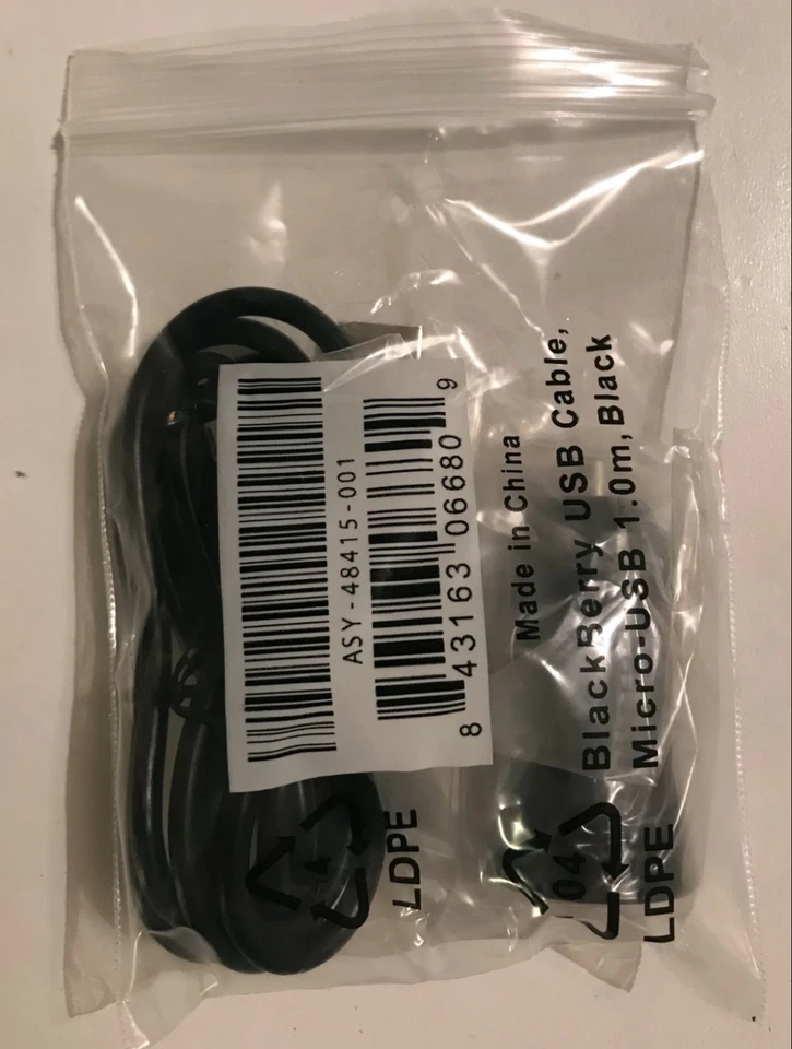 Автомобильное зарядное устройство BlackBerry USB и кабель 1,0 м для Bold Curve Classic Passport Priv - Изображение 2 из 3