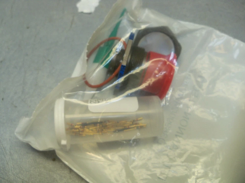 ITT Cannon D38999/24WC35PN Conn Circular PIN 22 POS Crimp ST Jam Nut 22 - Image 4 of 4