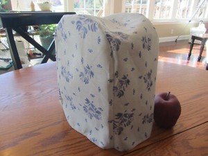 Pfaltzgraff Yorktowne Appliance DUST Cover for Can Opener or juicer   LAST ONES