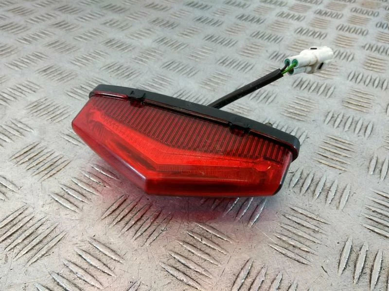 Yamaha MT-125 2014> Rear Lamp #54 - Image 4 of 4