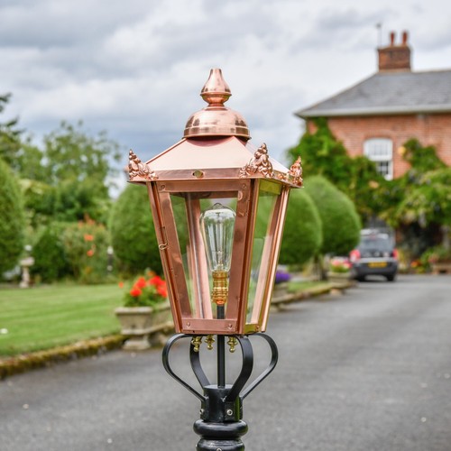 USED Ex-Display 1.5m Miniature Polished Copper Victorian Lamp Post & Lantern Set - Picture 2 of 5