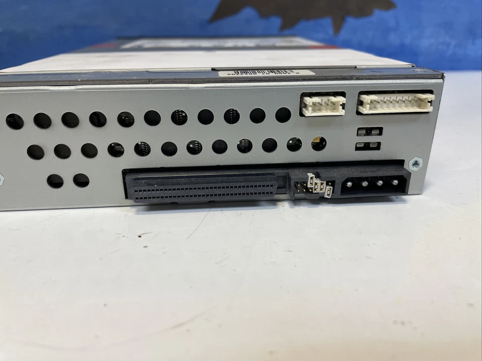 IBM C7377-03010 SCSI LVDS LOT1 Tape Drive 24P2446 24P2401 - Image 4 of 4