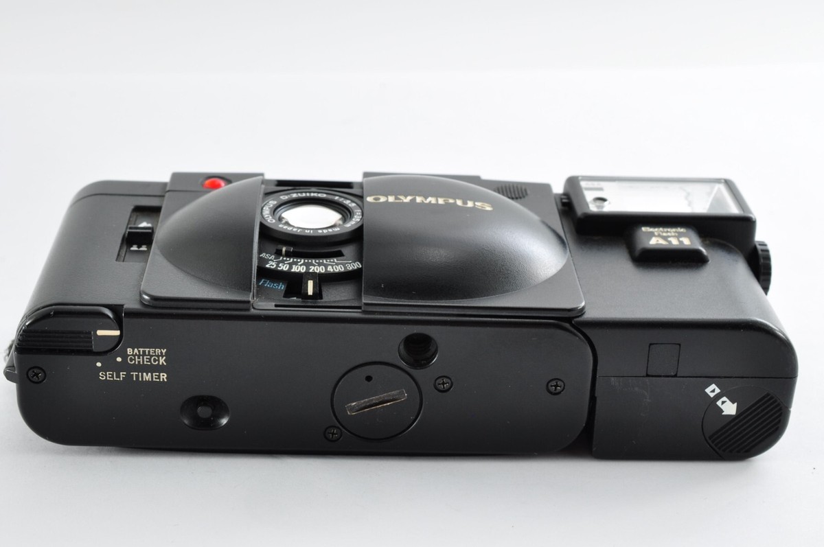 Olympus XA2 Black Point & Shoot A11 w/Case [Near Mint] Japan