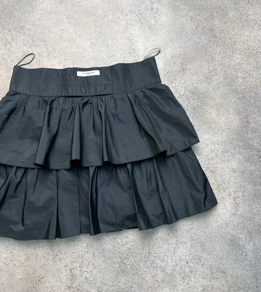 mini falda acampanada con volantes givenchy Foto 2 de 4