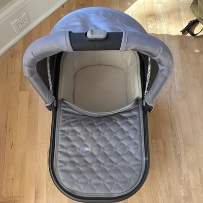 UPPAbaby Vista V2 Bassinet Gray/Black, Works On v3