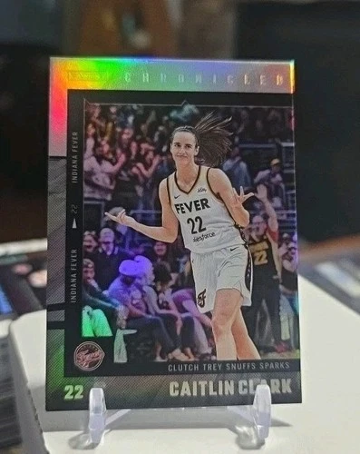 2025 Panini Caitlin Clark Chronicled Holo-Foil Parallel Insert #21