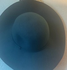 Women  s Betmar New York Brimmed Felt Hat Green