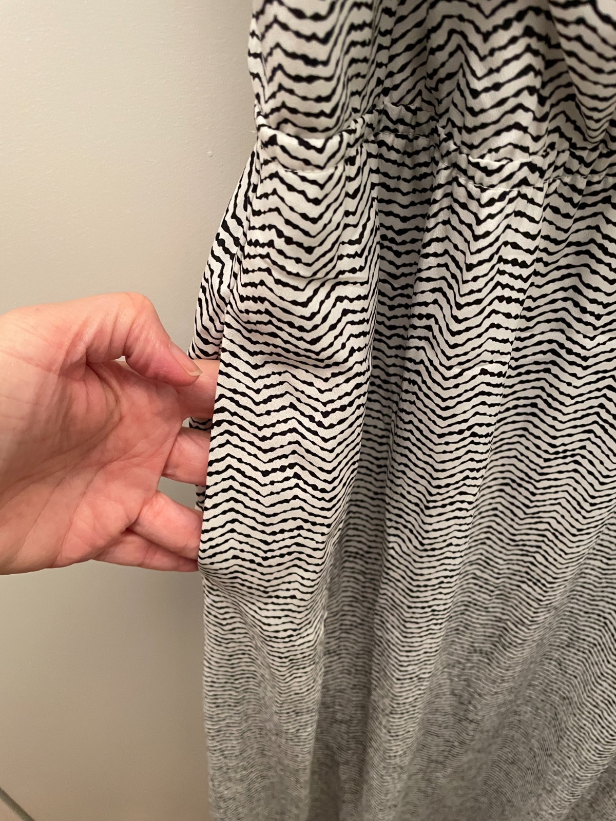 BCBGENERATION Maxi Dress medium pockets adjustabl… - image 3