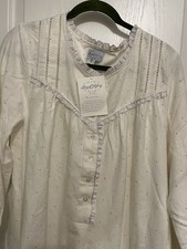 Lanz Salzburg Flannel Nightgown Ivory Floral Lace Medium Leaves Floral