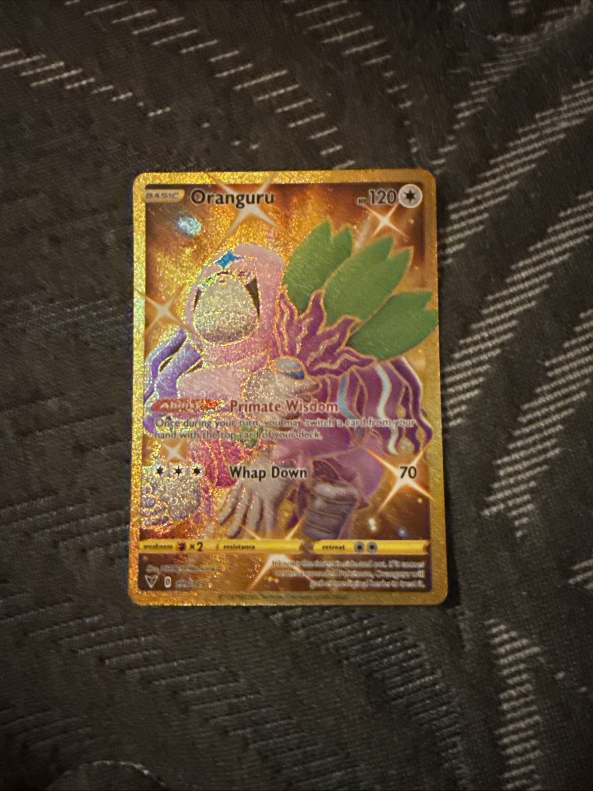 Oranguru 199/185 Pokemon TCG Vivid Voltage Secret Rare Gold Card NM Condition