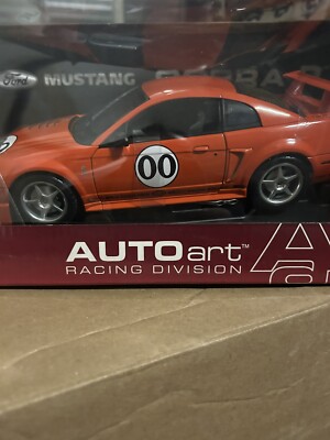 80016 AutoArt Ford Mustang Cobra R 2000 in Red  1/18 Scale NIB
