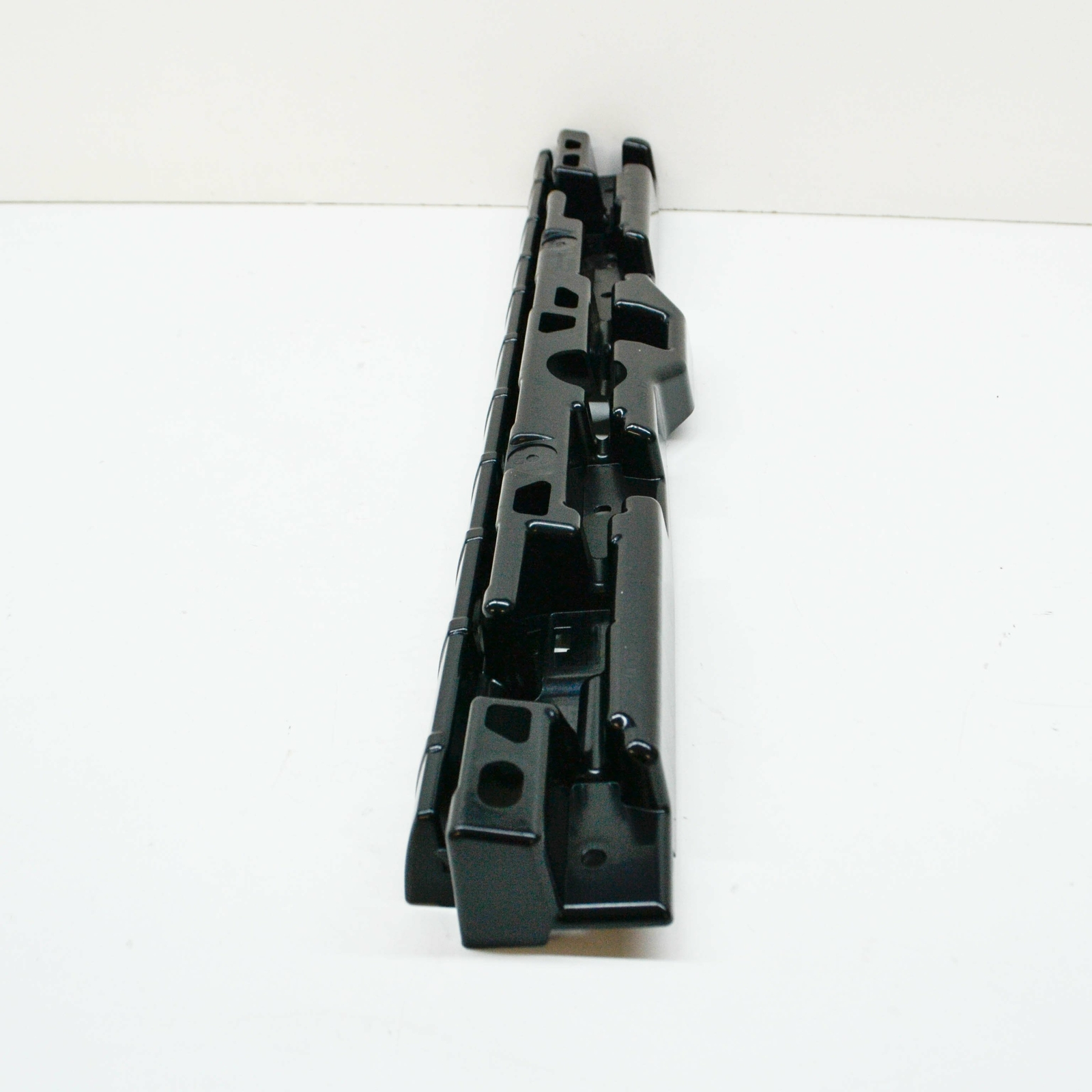 NEW BMW 5 G30 FRONT LEFT SUPPORTING LEDGE HOLDER 51777387343 | eBay