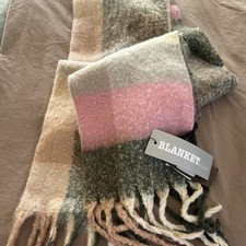 I0- NWT Modena New York Blanket Scarf Style: ...
