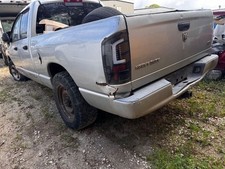 2005 2006 2007 Dodge Ram 2500 Oem 5.9l Fuel Rail Cummins Diesel 2005 2006 2007 Dodge Ram 2500 Oem 5.9l Fuel Rail Cummins Diesel