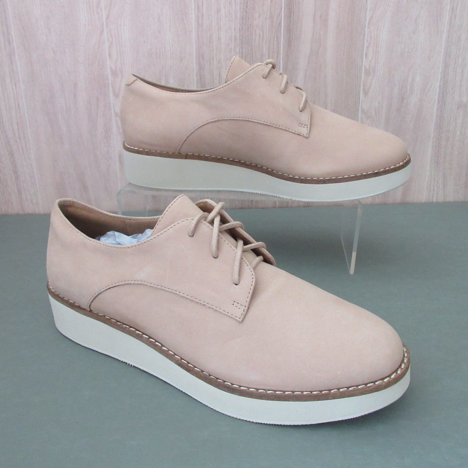 SoftWalk Willis Womens size 6 M Sand Beige Nubuck Leather Oxford Shoes Bucks