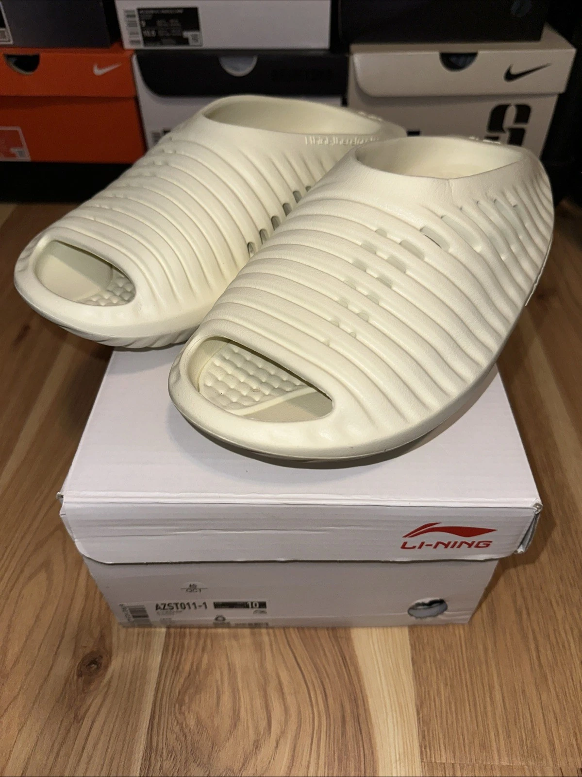 Li Ning Slides Size 10