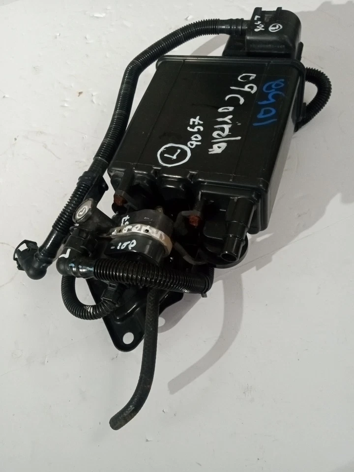 05-12 TOYOTA Corolla Matrix Vapor de Combustible EVAP Bote de Carbón 77740-02130 Foto 4 de 4