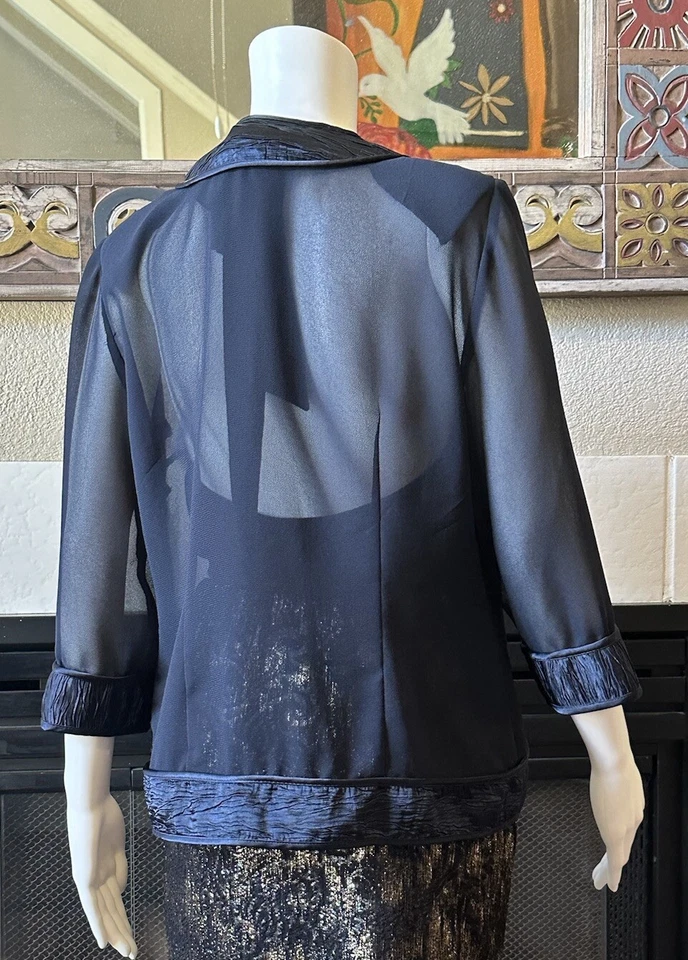 "Chaqueta de encubrimiento transparente de gasa Dana Kay talla 8 azul marino de brazo a brazo 20""" Foto 3 de 4