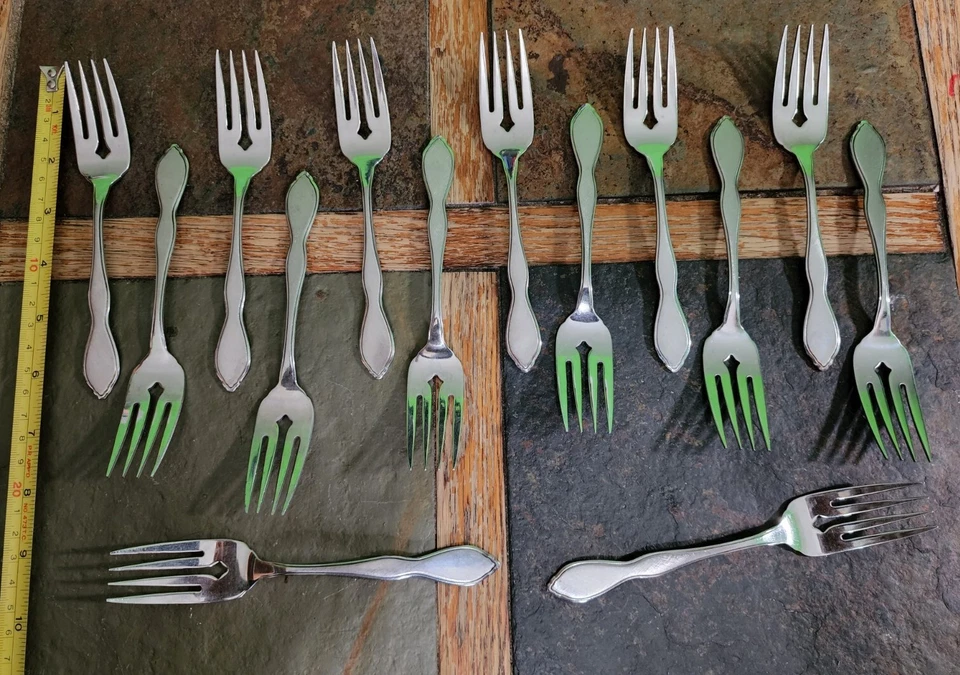 LOTE ROGERS 1881 0F 14 c1991 ENSALADA CREPÚSCULO ACERO INOXIDABLE 🥗🍅 😋 TENEDORES Foto 4 de 4