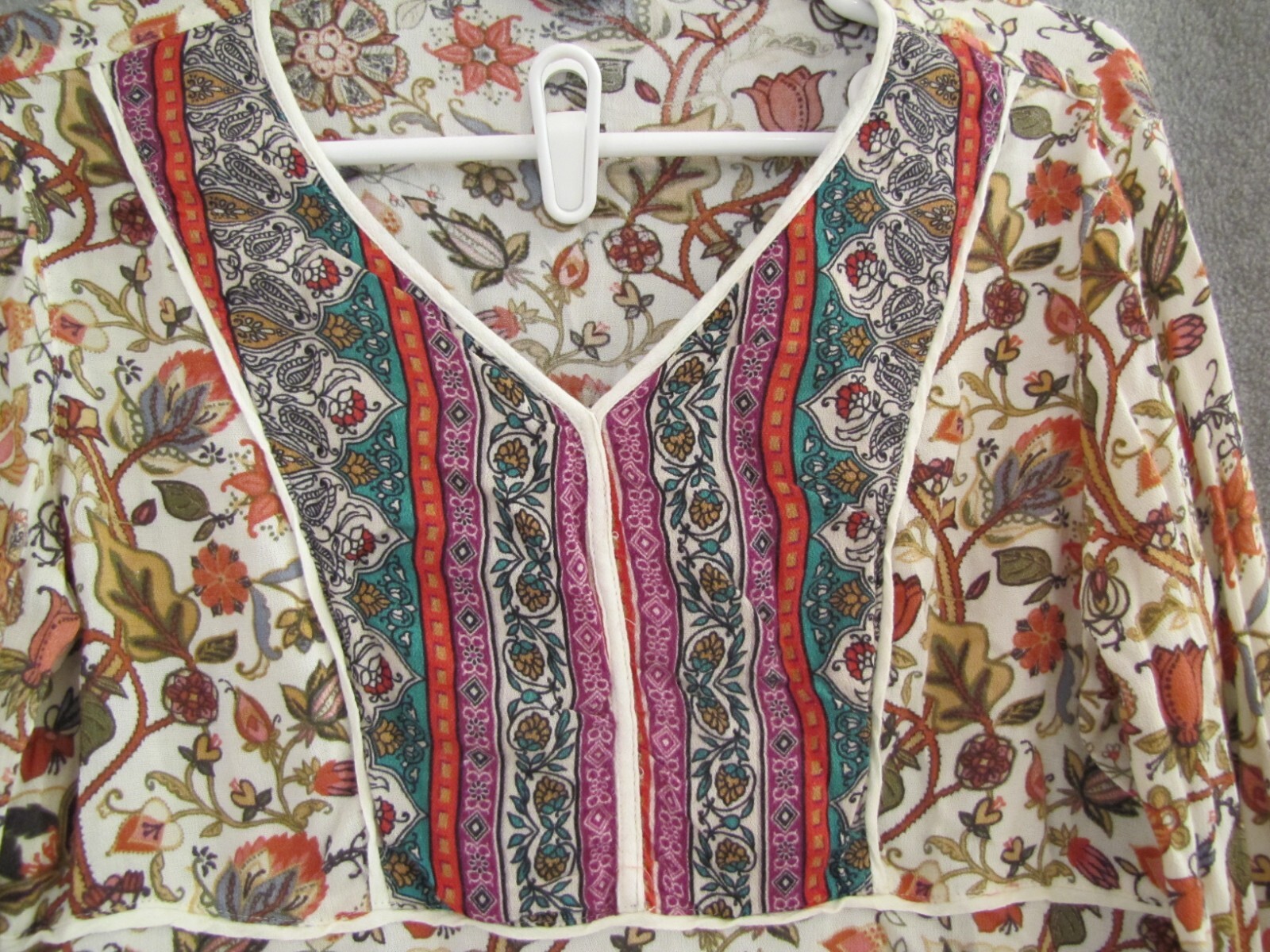 John Mark pull-on top, multi pattern, size M - image 2