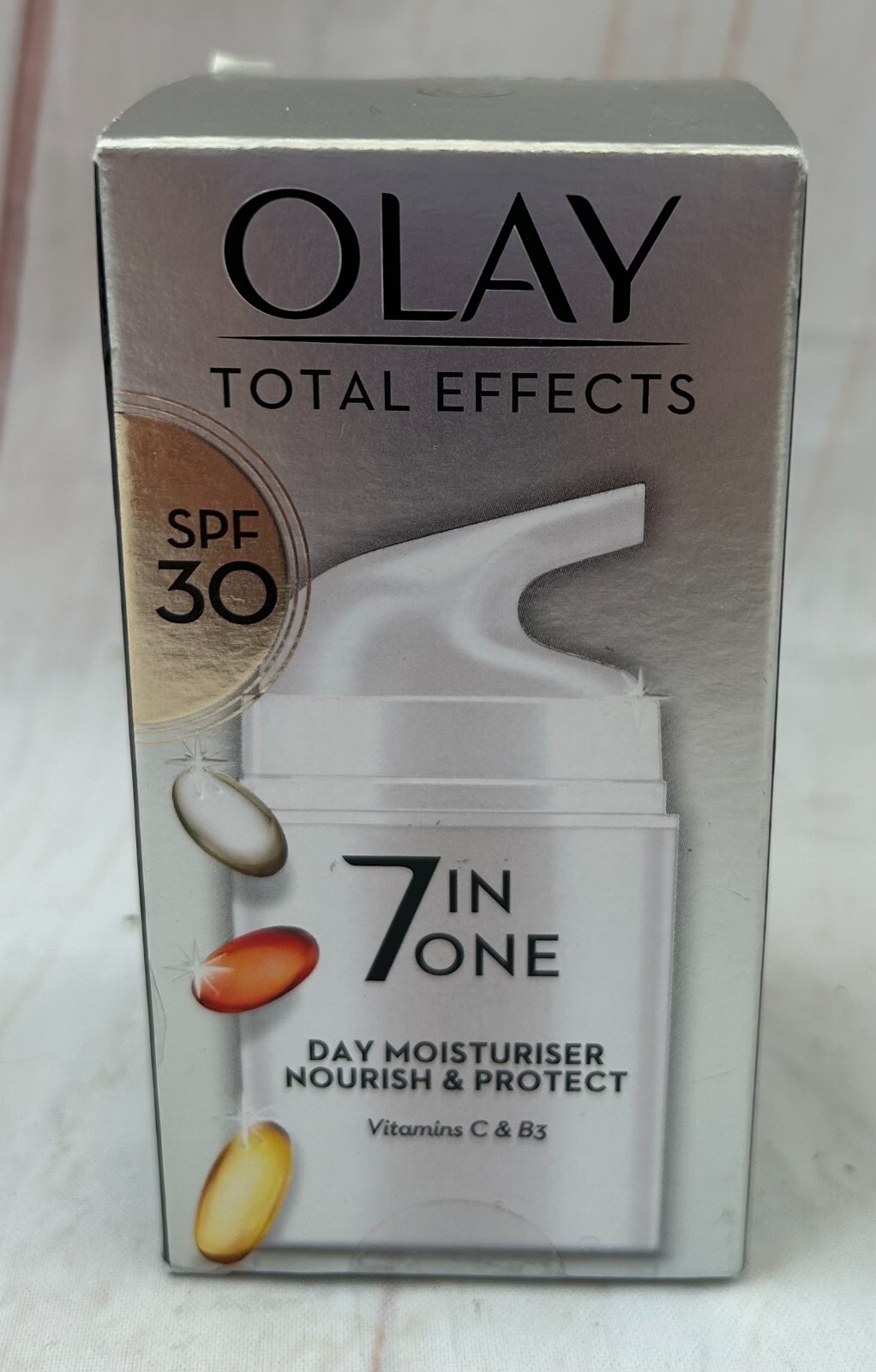 Olay Total Effects 7 in One Day Moisturiser Nourish & Protect 50ml - SPF30