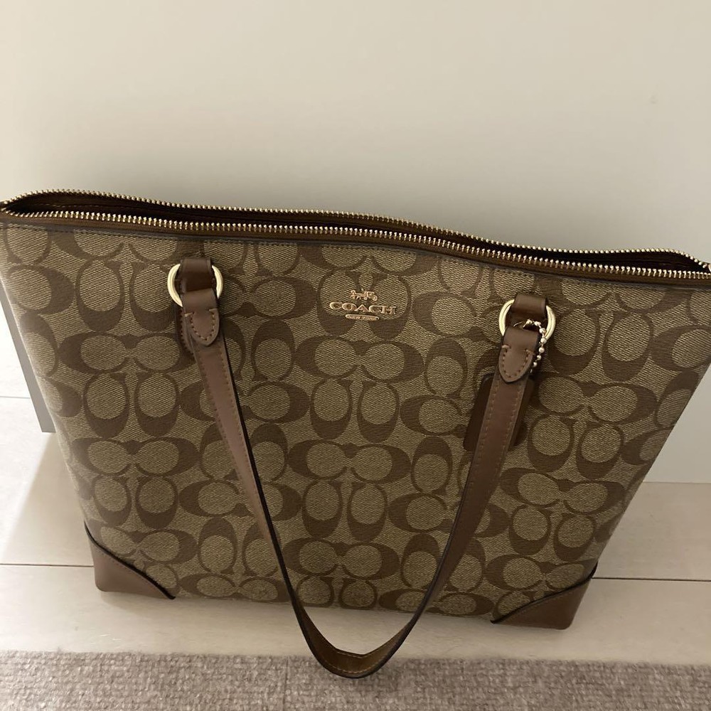 C-1 Coach Signature Tote Bag F29208