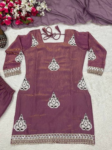 Women’s Mauve Purple Kurti Palazzo Set Embroidered Festive Indian Ethnic Outfit - Picture 6 of 9