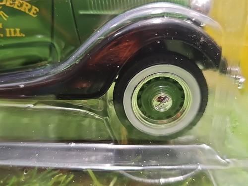 Miniature SPECCAST N°3150 - Ford 1937 Bank 17 Cm - Neuf En Boîte (MIB)