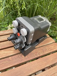 GARDENA Wasserverteiler Automatic für bis zu sechs Bewässerungsbereiche(L7 F