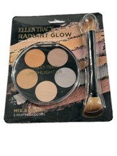 Ellen Tracy Radiant Glow Face Highlighter 5 Color Palette 0.7 Oz Brush New