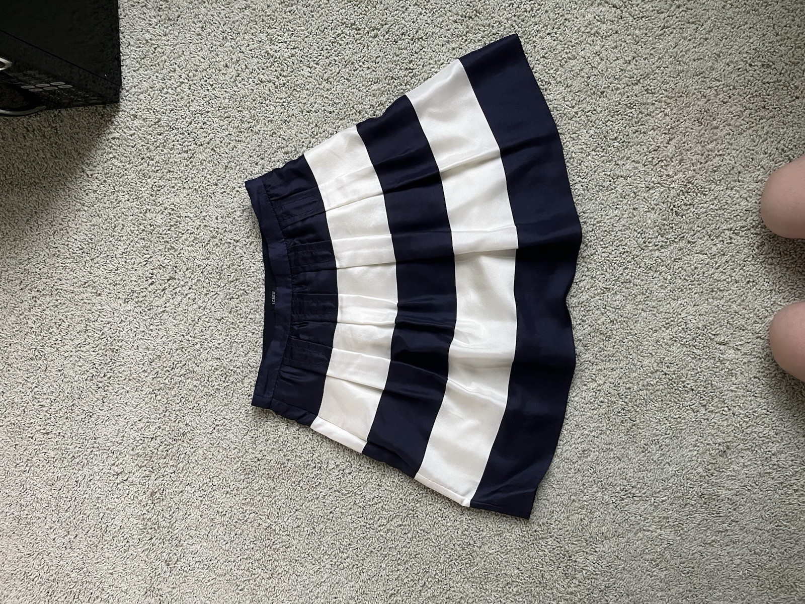 J. Crew NWT Pleated Mini Striped Skirt Size 0 White Navy Has Pockets!