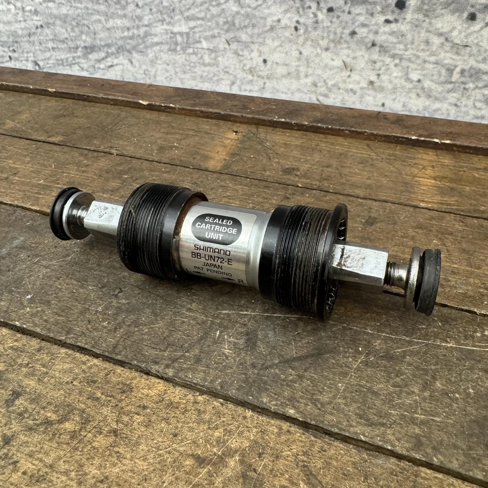 Shimano BB-UN72-E Sealed Cartridge Bottom Bracket 111 68 Square Taper Axle - Image 3 of 4