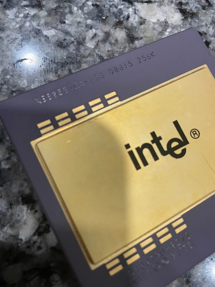 Intel Pentium Pro 133MHz Enginering Sample KB80521EX-133 Q0815 - Image 4 of 4