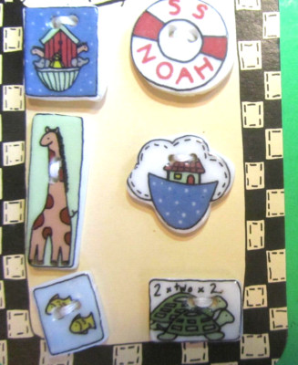 (6) TRENAS TRINKETS SS NOAH ARK FISH TURTLE GIRAFFE CERAMIC 2-HOLE BUTTONS-A5