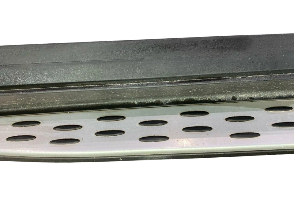 2013 - 2019 MERCEDES GL63 AMG X166 OEM LEFT SIDE ASSIST STEP RUNNING BOARD - Image 2 of 4