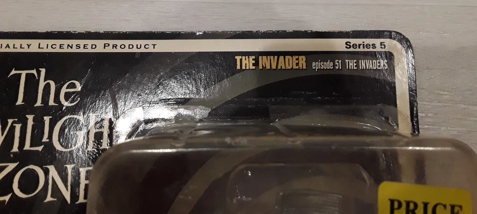 Bif Bang Pow Twilight Zone The Invader Action Figure SERIES 5 EPISODE 51 NEW NIB - Image 3 of 4