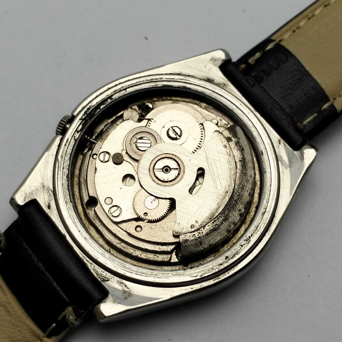 Seiko 5 Automatic 7009-876A Day/Date Vintage Men's Watch RUB76MOH2