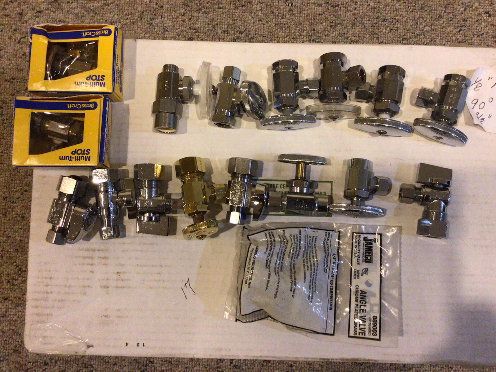 Plumbing  Supply/Fittings -17 Pieces Assorted Supply Line Shut Off Valves Toilet