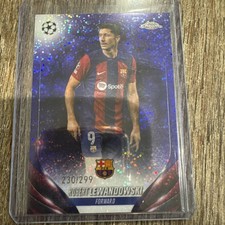 Robert Lewandowski – 2023-24 Topps Chrome UEFA putple Refractors #11  /299