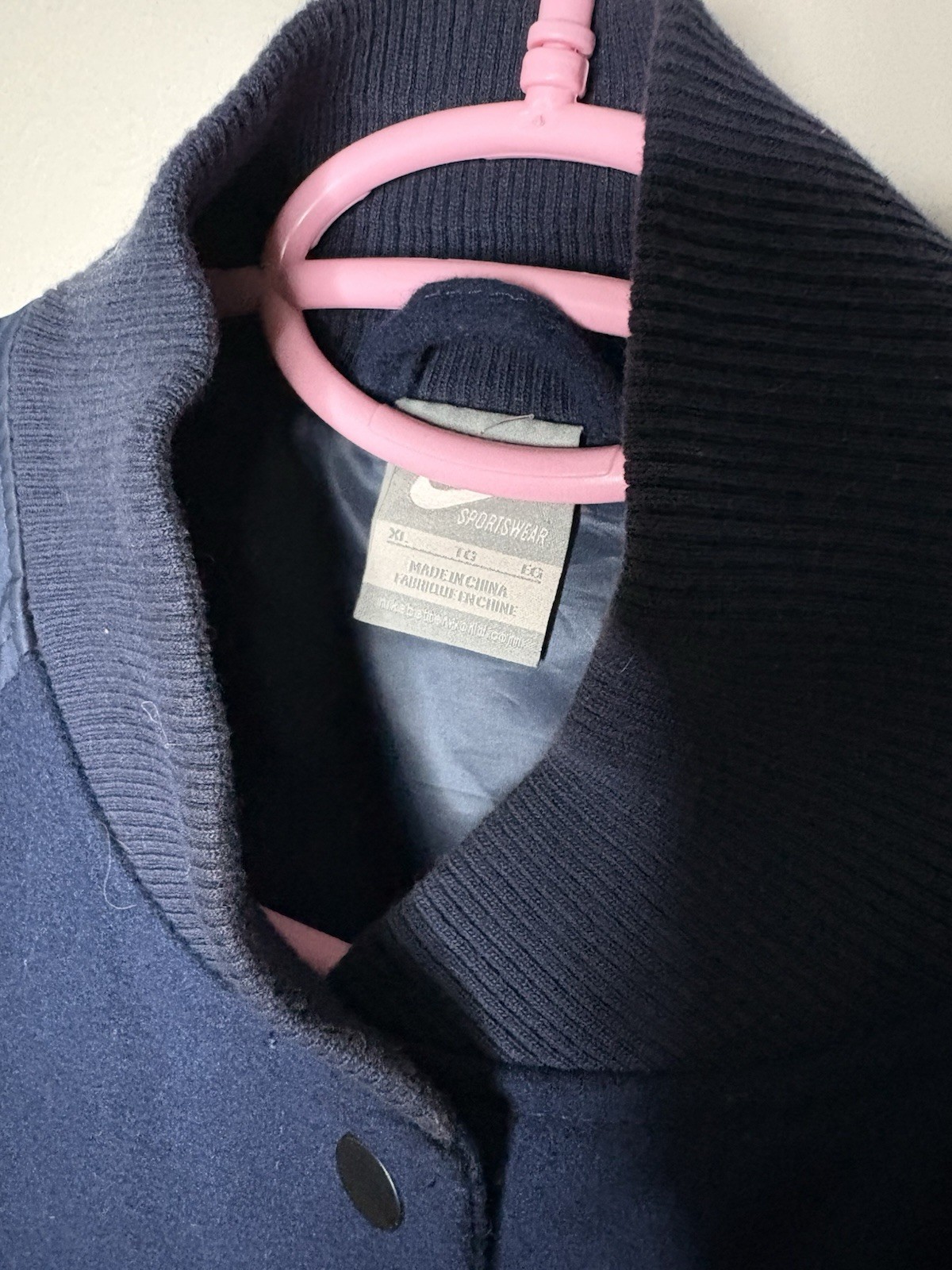 Nike Sportswear Women’s Varsity Jacket XL Navy Blue Neon Wool Blend Snap Pockets thumbnail 3