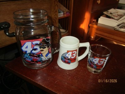 C. 1992 Richard Petty NASCAR Glass Mug Shot Glass and Mini Mug Lot (3)
