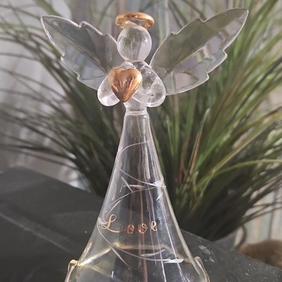 Clear Glass Angel Figurine Gold Tone Halo Heart ''Love'' Text 3D Effect