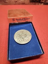 Vintage 1980 SMITH  WESSON MAGNUM BUCKLE MODEL 665 Belt Buckle With Factory Box