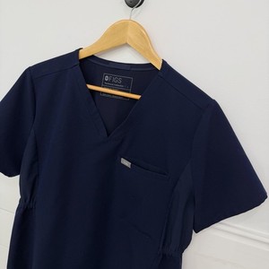 Women’s FIGS Technical Collection Navy Blue Scrubs Top Size Large L