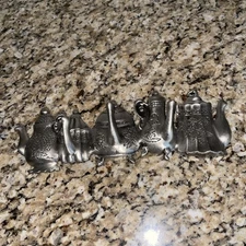 Metal Teapot Hooks/Wall Plaque